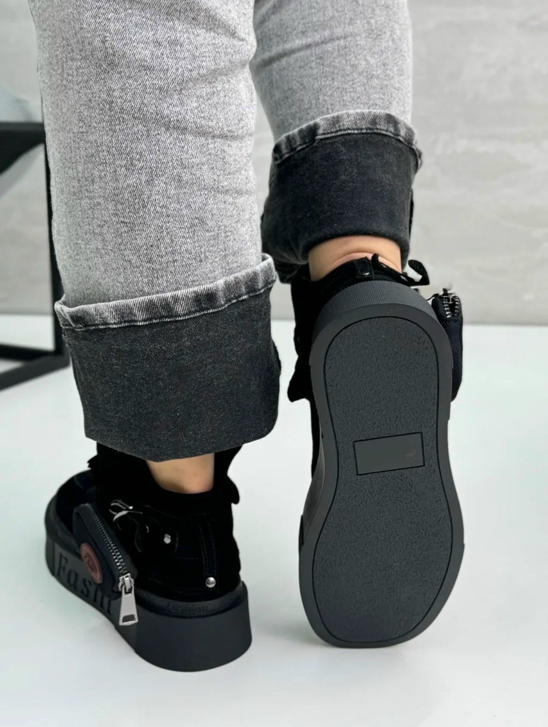 ,кеды disel замшевые на платформе,кеды disel замшевые на платформе fashionhut, женская,кеды prada