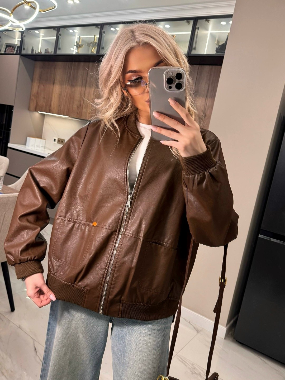 куртка бомбер из экокожи,куртка бомбер,кожаная куртка,куртка бомбер женская,кожаная куртка бомбер