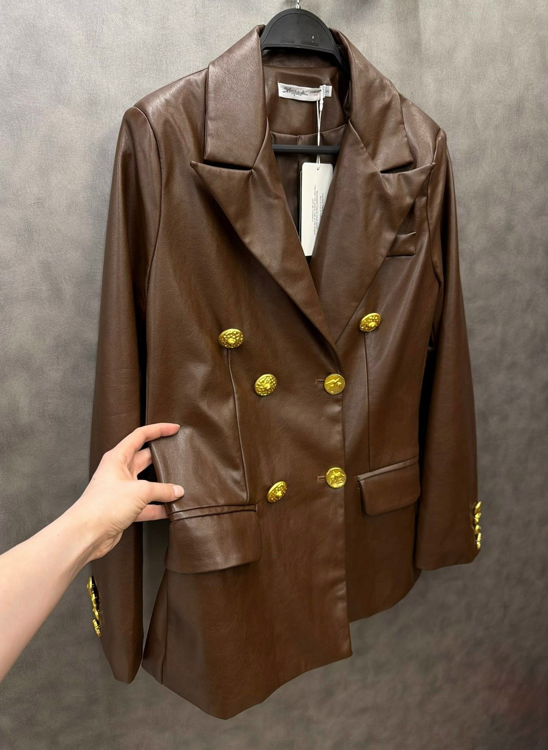 женское пальто,кожаный пиджак,женский пиджак кожаный,кожаная куртка,кожаный пиджак оверсайз зара