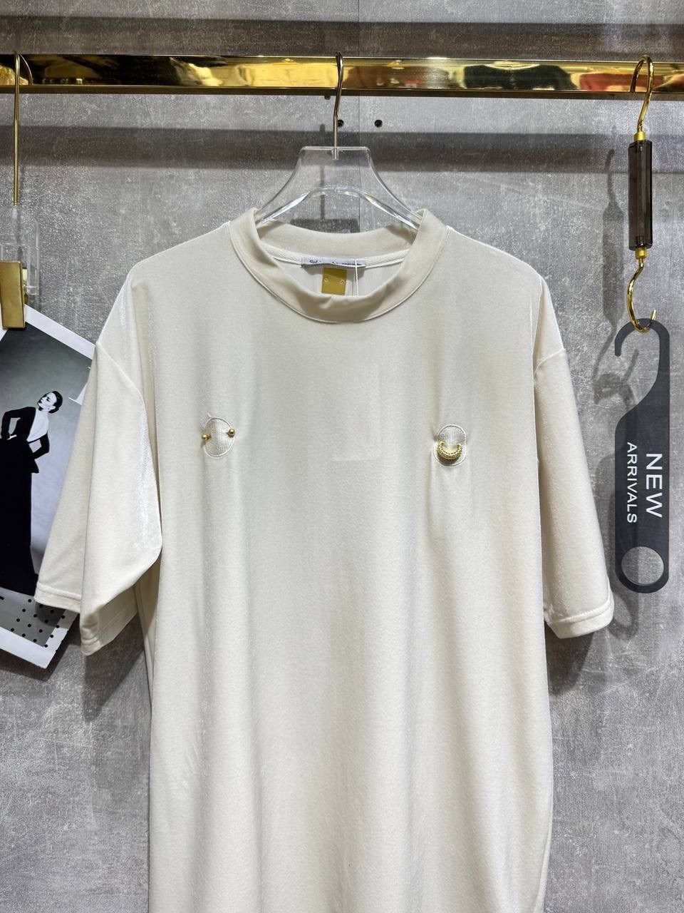 футболка,футболки женская,футболки модные,стильная футболка,футболки и топы