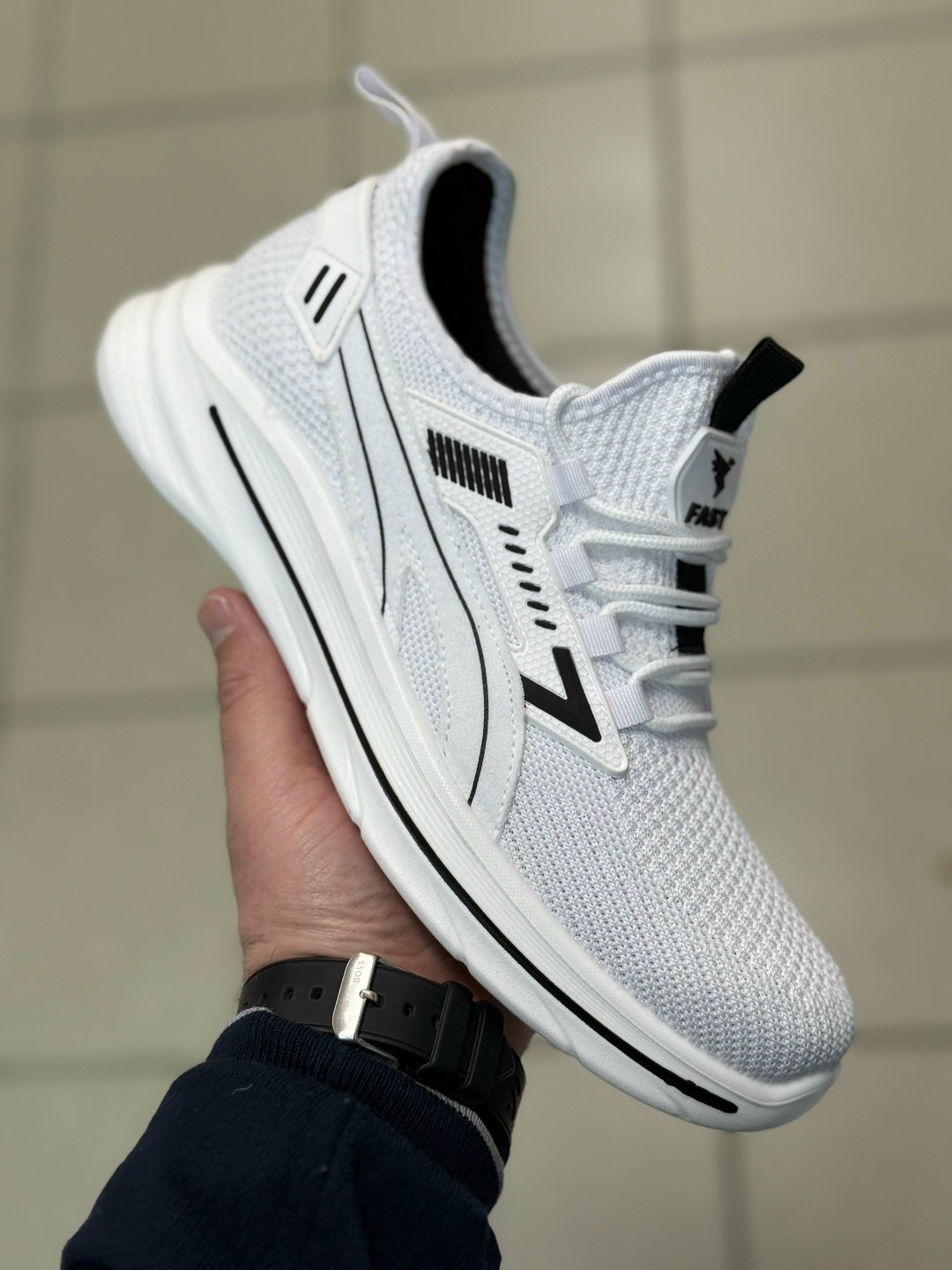 кроссовка мужской,мужские кроссовки,мужская  кроссовки,кроссовка,кроссовки отличный