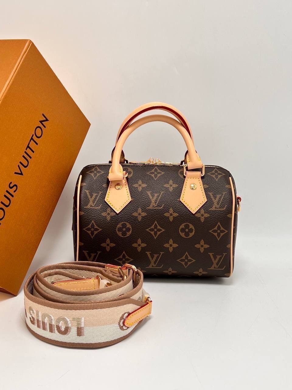 louis vuitton сумка на плечо,сумка женская louis vuitton,сумка louis vuitton,сумка louis vuitton speedy 20 с плечевым ремнем,сумка croisette louis vuitton