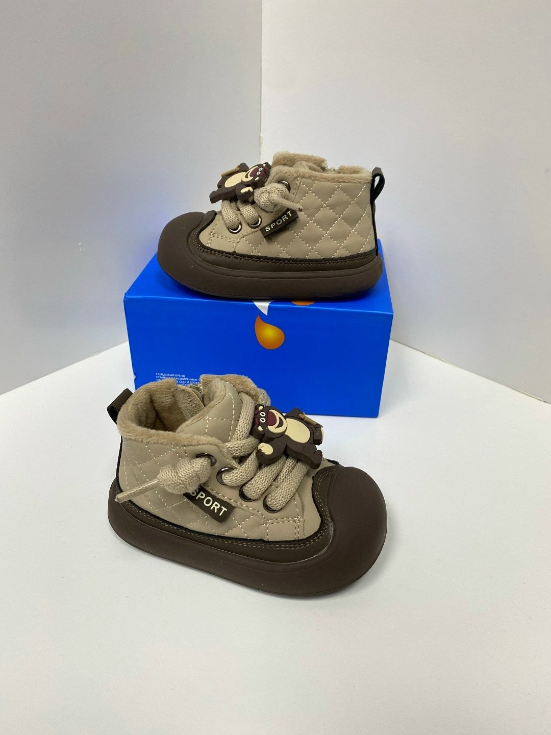 детские ботинки,,детская ,ботиночки,ботинки капитошка