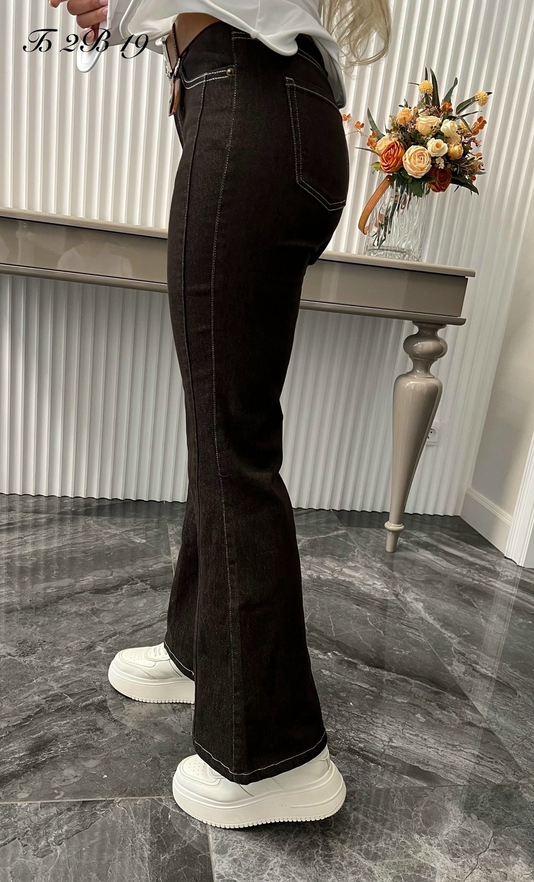 женские джинсы клеш,женские джинсы,модные джинсы,черные джинсы клеш,джинсы клёш