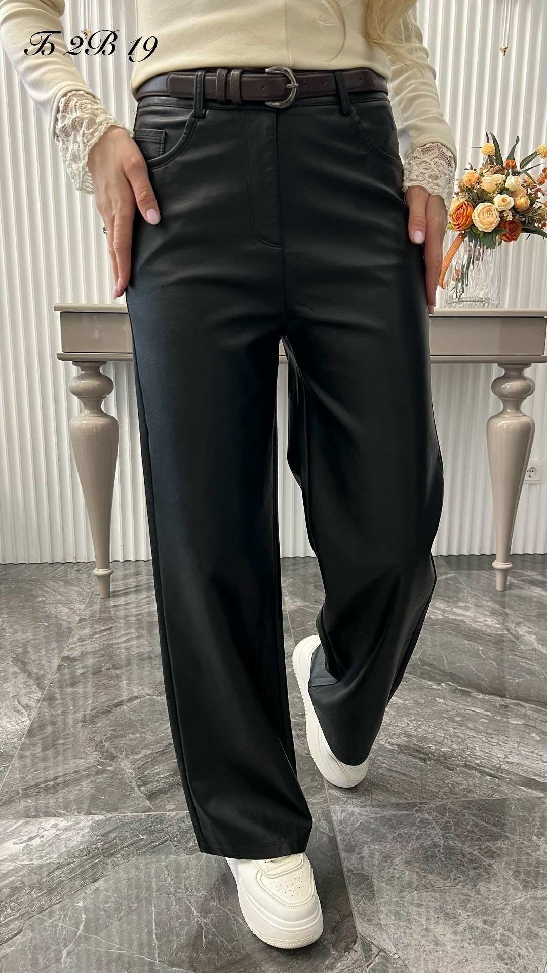 женские брюки из экокожи,кожаные штаны,стильные женские брюки из экокожи,брюки из экокожи,брюки из эко кожи