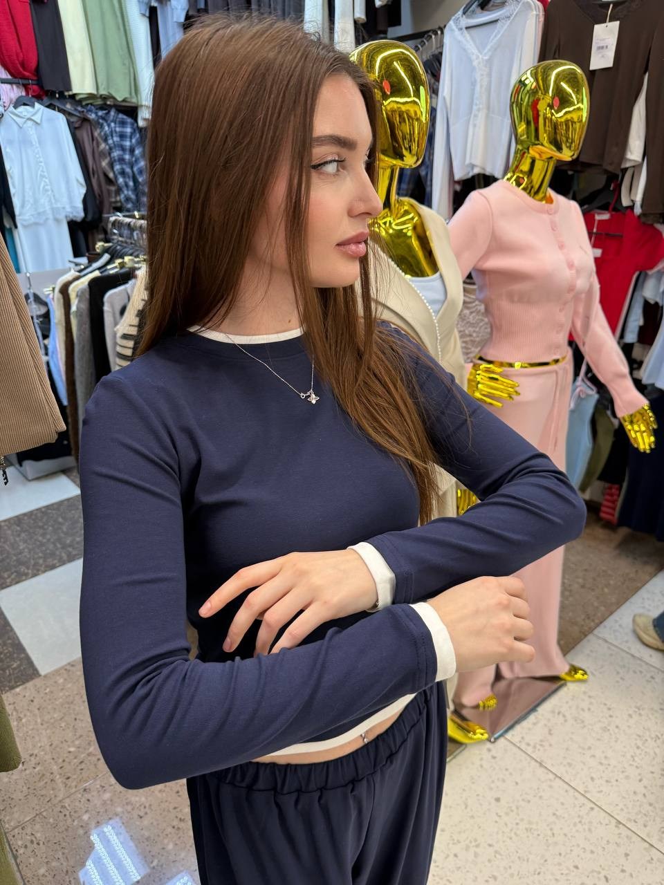 костюм повседневный,костюм с кроп топом и брюками,женский костюм с топом,женские костюмы,спортивные костюм