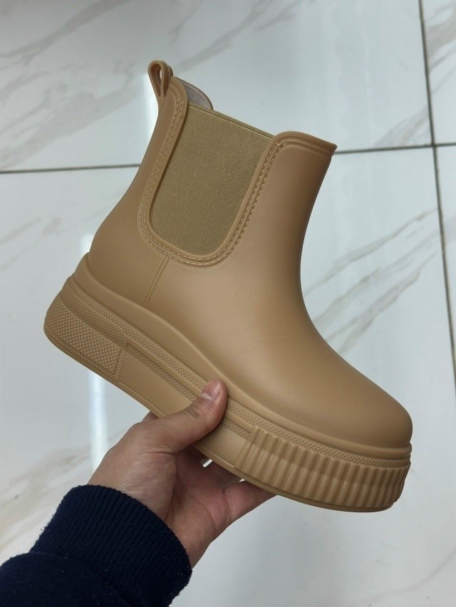 женские резиновые сапоги,резиновые сапоги,женские водонепроницаемые резиновые сапоги,резиновые сапоги модные,