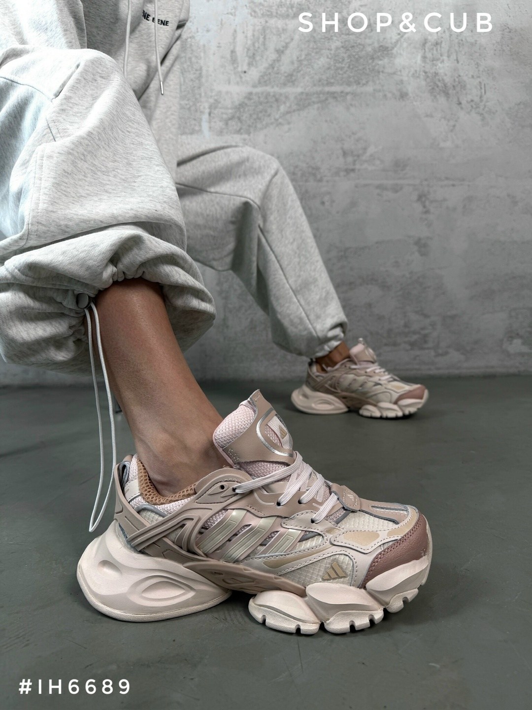 кроссовки женскиe,кроссовки,спортивная , женская,модные кроссовки