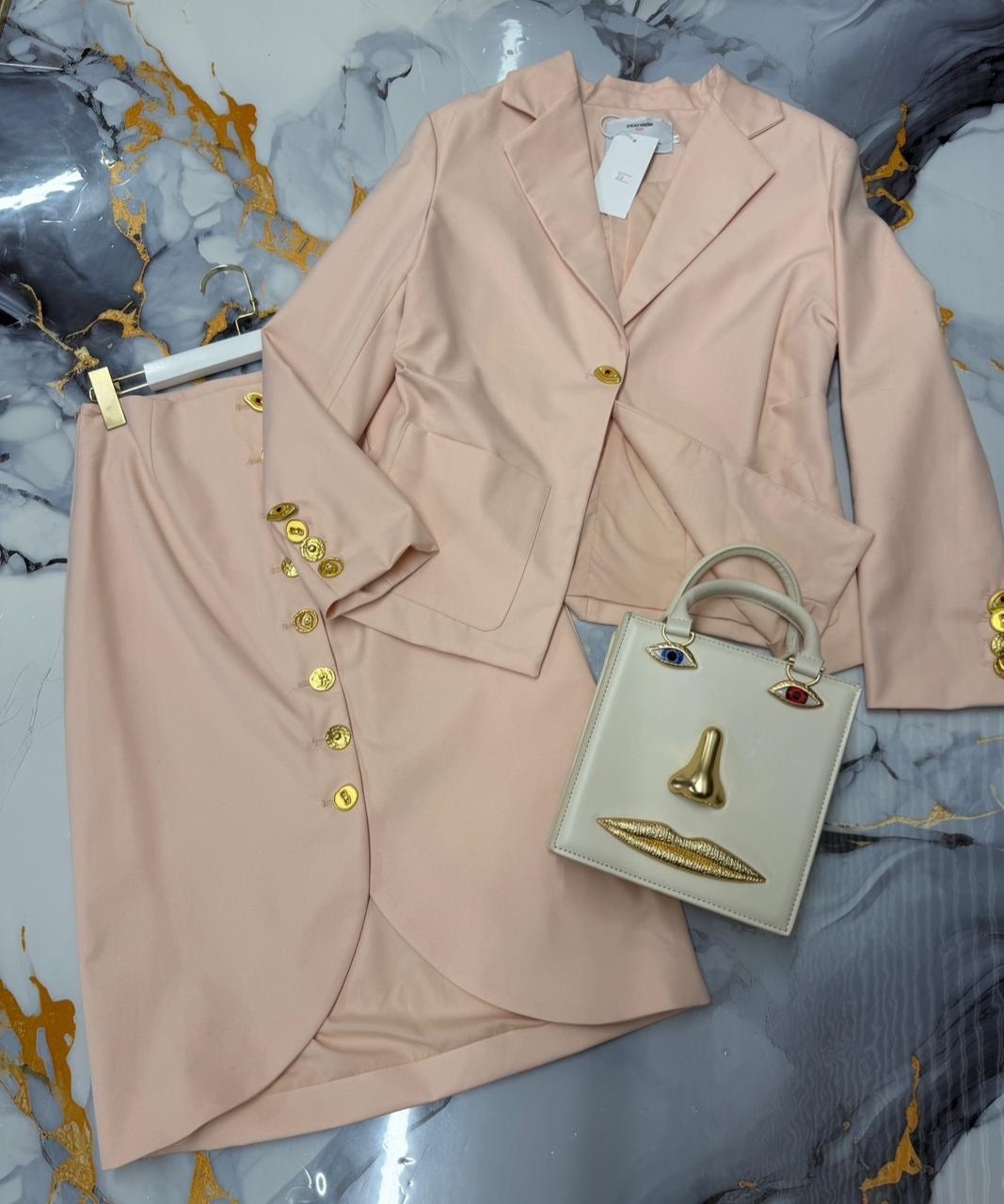 стильные костюмы,брючный костюм,женский костюм,деловой стиль,элегантные костюмы для женщин