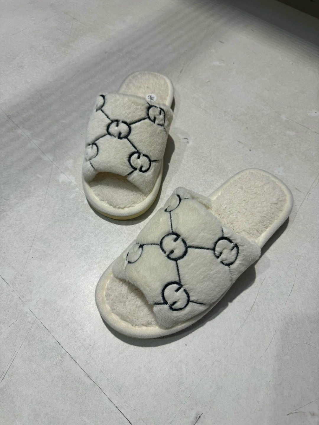 тапочки модные,,тапочки домашние женские,домашние тапочки,тапочки женские