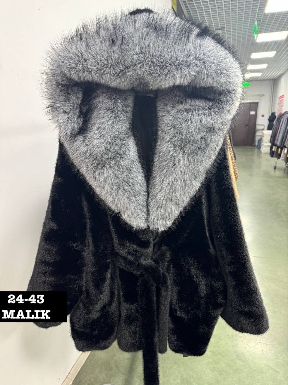 женская шуба,шуба из эко меха под норку,шуба норковая,норковая шуба blackglama с капюшоном из куницы,шуба