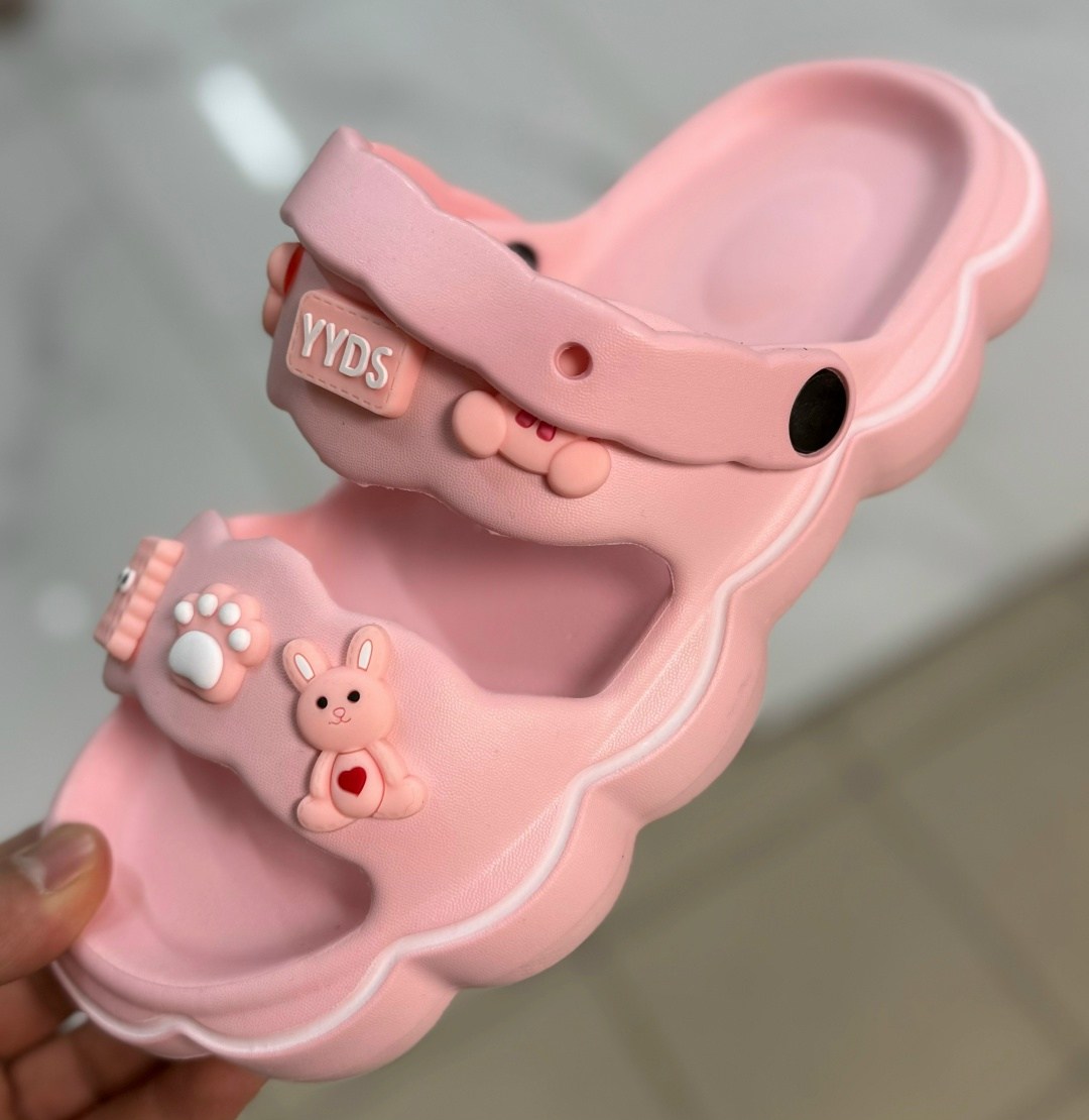 шлепанцы женские,летние тапочки,,шлепанцы сабо,модные тапочки