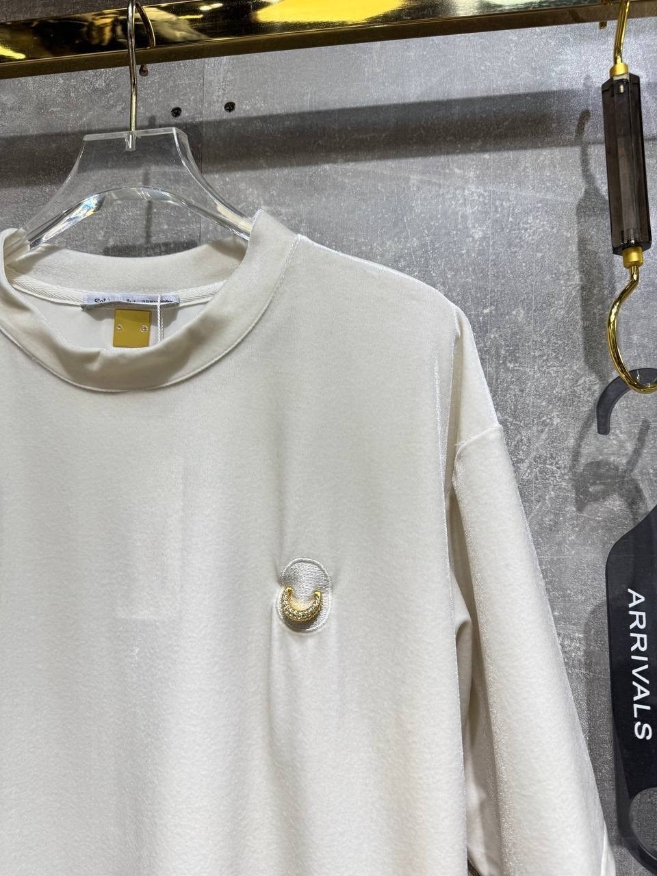 футболка,футболки женская,футболки модные,стильная футболка,футболки и топы