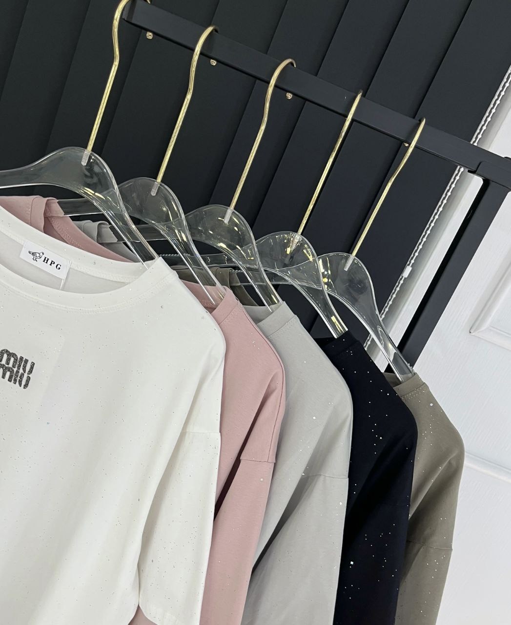 футболки женская,кофта женская,футболки модные,футболка со стразами,футболка