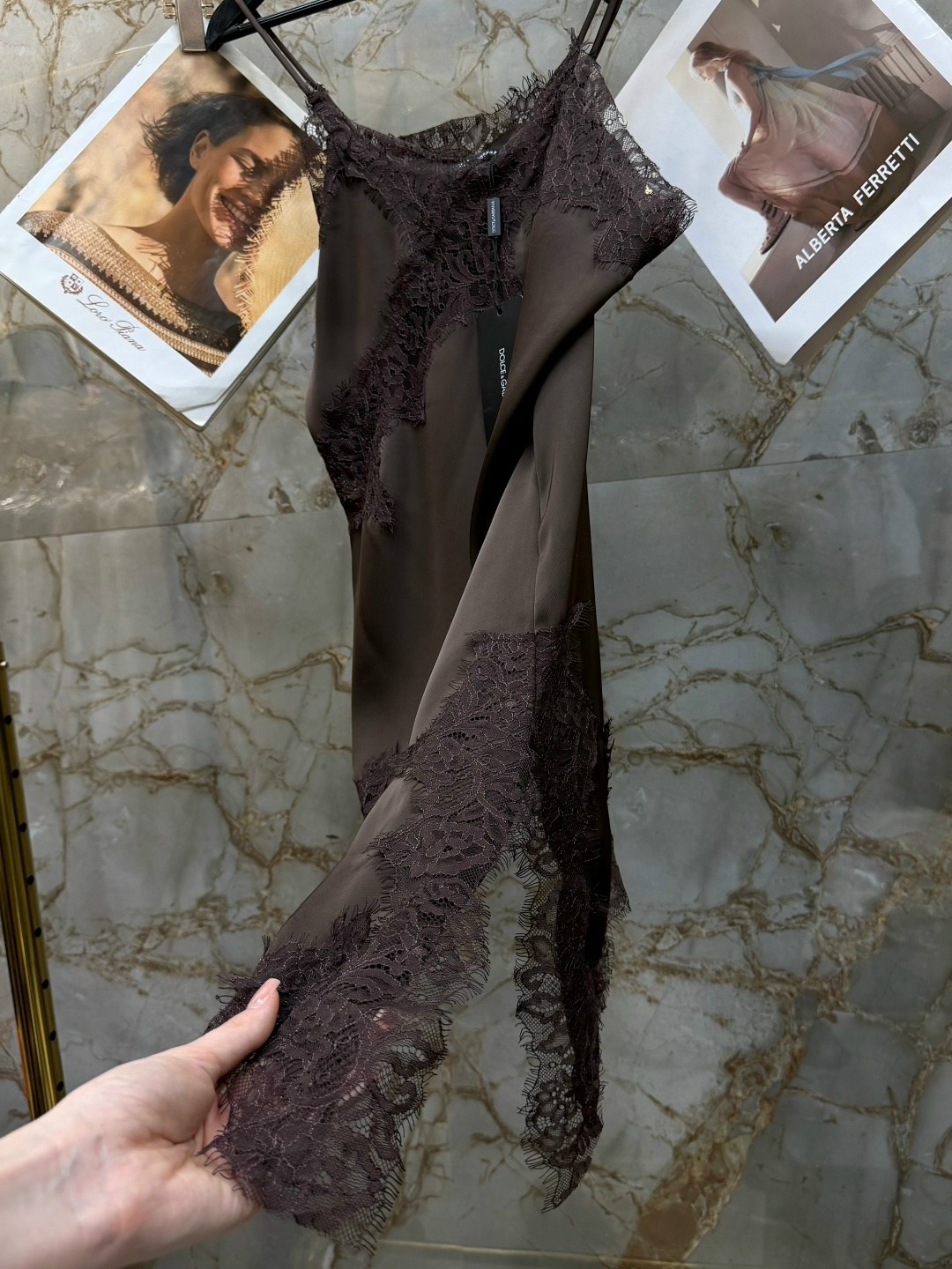 dolce & gabbana - кружевное платье,кружевное платье,женское чёрное кружевное платье на бретельках dolce & gabbana,французское кружево,кружево