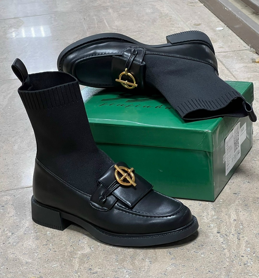 ,женские ботинки,обуви,женская ,модные ботинки