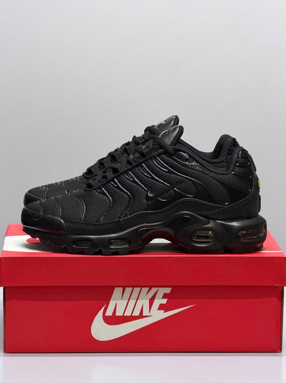 nike air max tn plus black,кроссовки nike air max tn plus,кроссовки nike air max plus tn nike,nike air max plus tn,мужские кроссовки nike air max tn plus