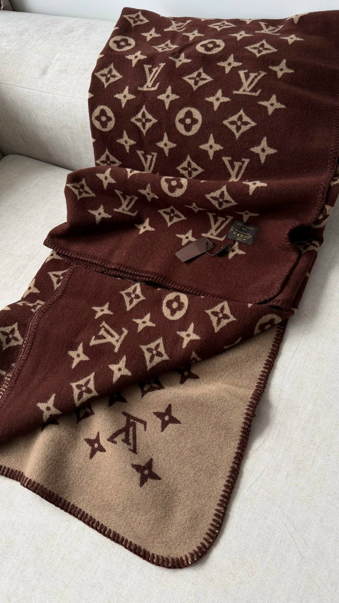 шарф louis vuitton,полотенце луи виттон,louis vuitton monogram,плед луи виттон,louis vuitton monogram wool blanket