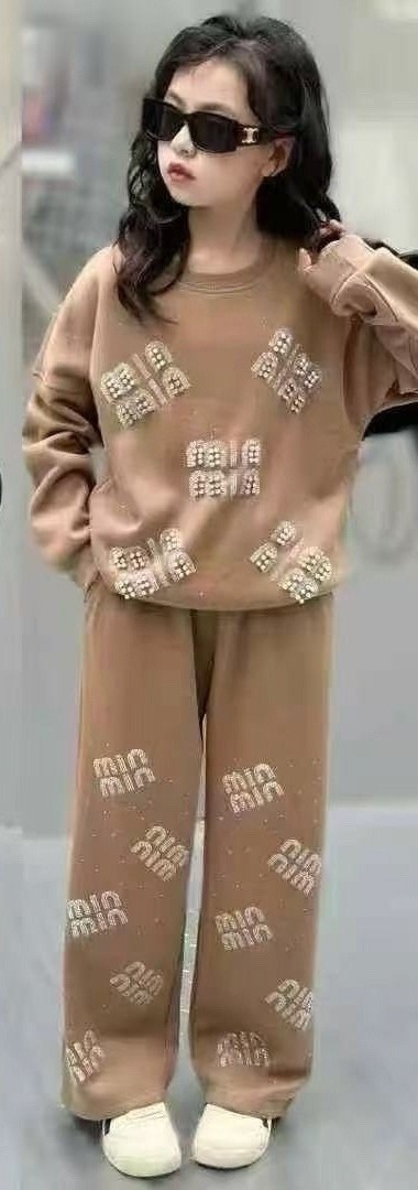 термостразы лист,термостразы для одежды,стразы на платье,термостразы,термоаппликации из страз термостразы astra&craft