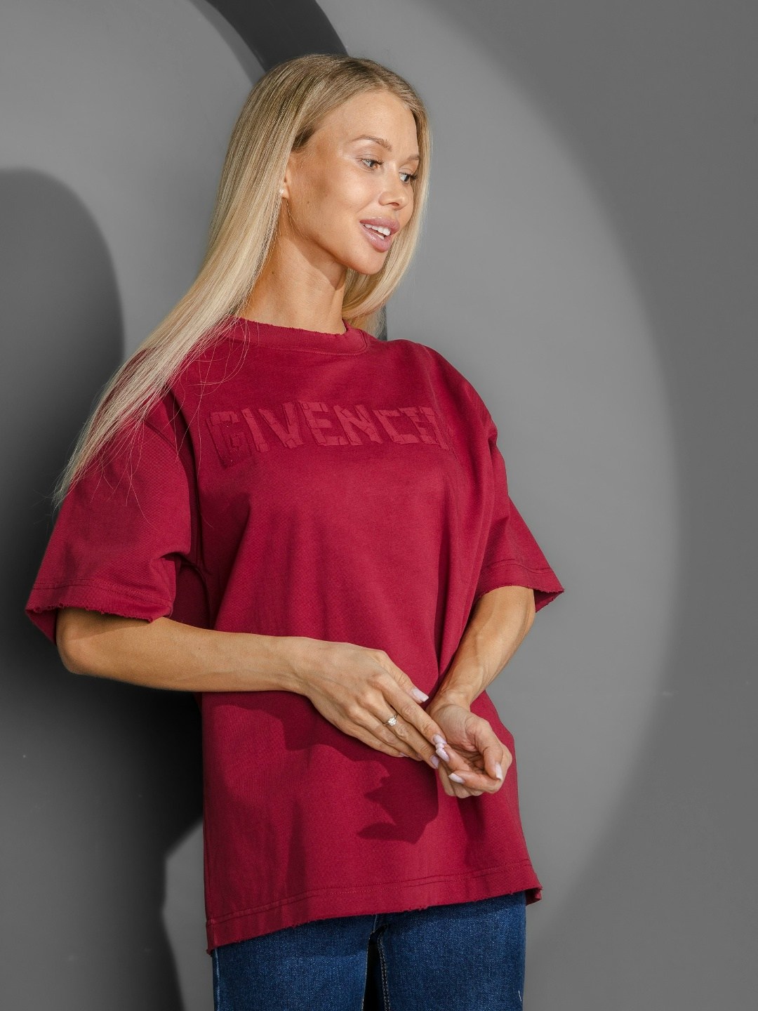 футболка женская бордовая,футболки женская,футболки женская оверсайз,бордовая футболка,футболки оверсайз
