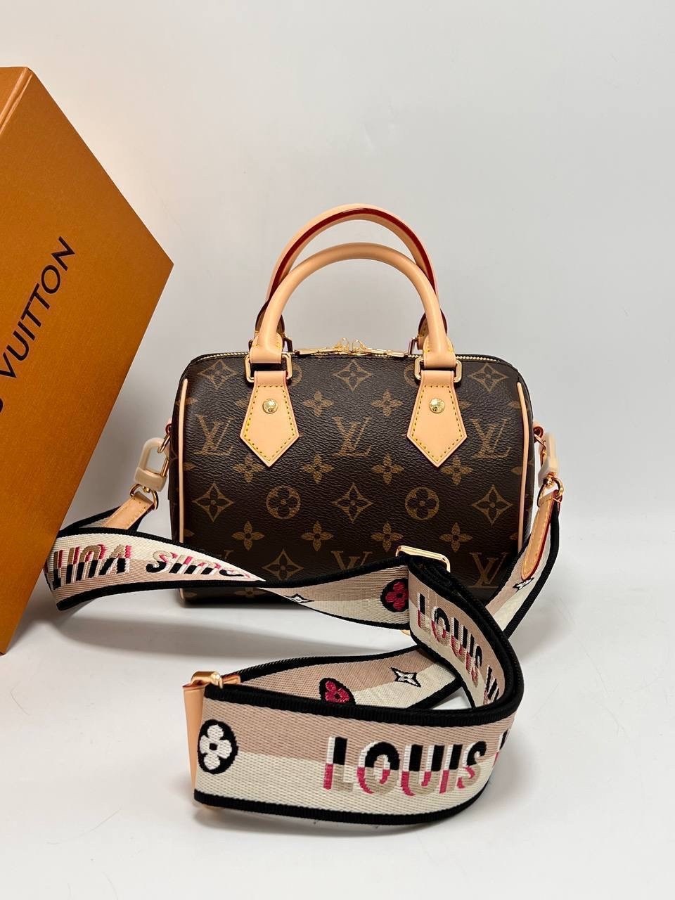 louis vuitton сумка на плечо,сумка женская louis vuitton,сумка louis vuitton,сумка louis vuitton speedy 20 с плечевым ремнем,сумка croisette louis vuitton