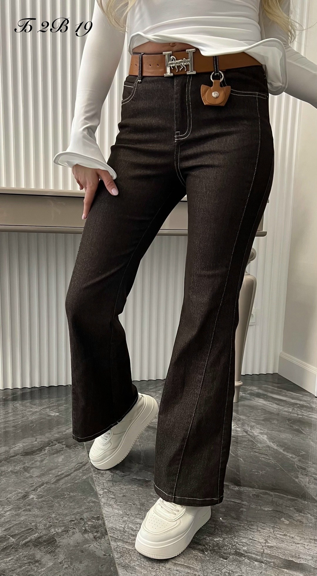 женские джинсы клеш,женские джинсы,модные джинсы,черные джинсы клеш,джинсы клёш