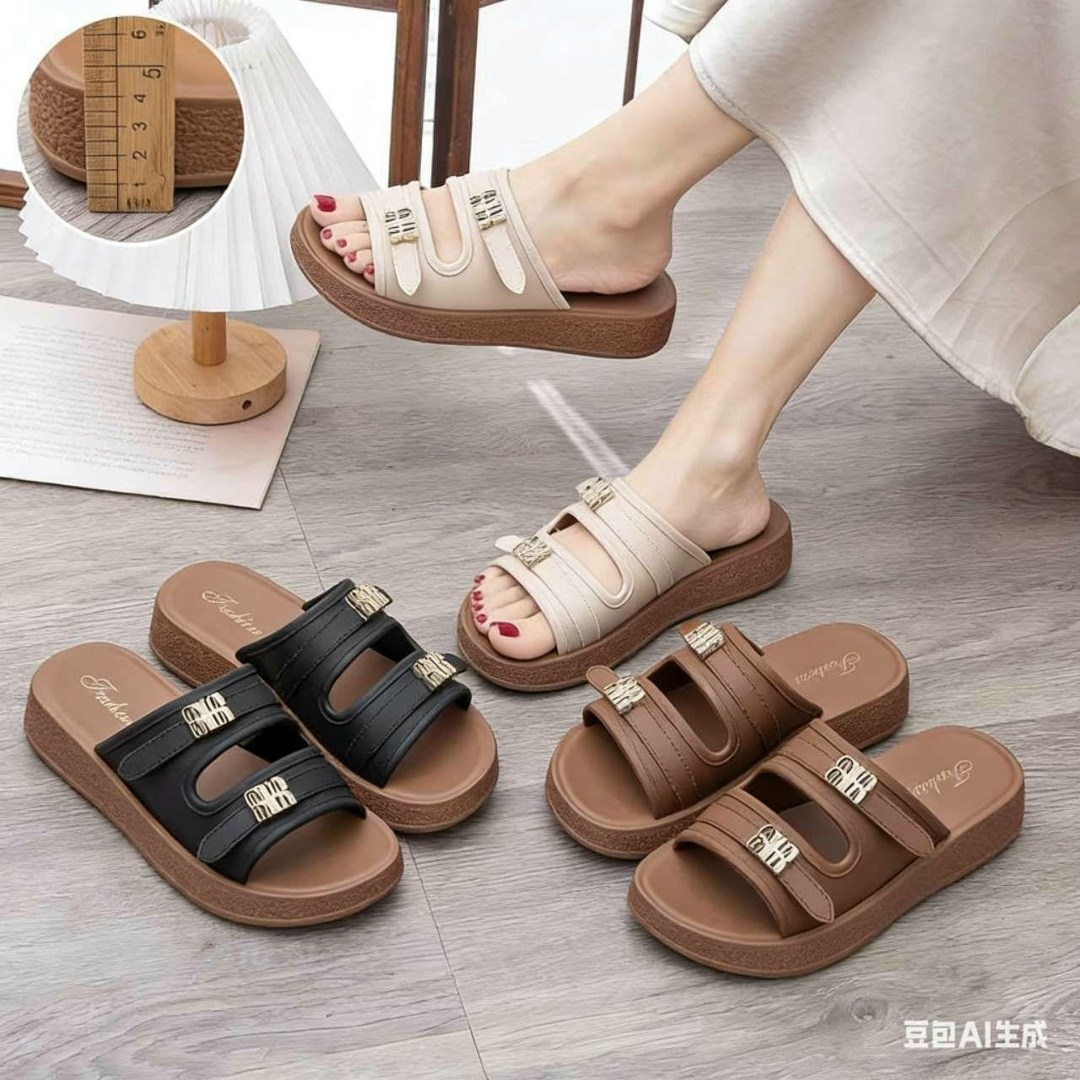 ,шлепанцы женские,модные шлепанцы,модные сандалии,сандалии женские