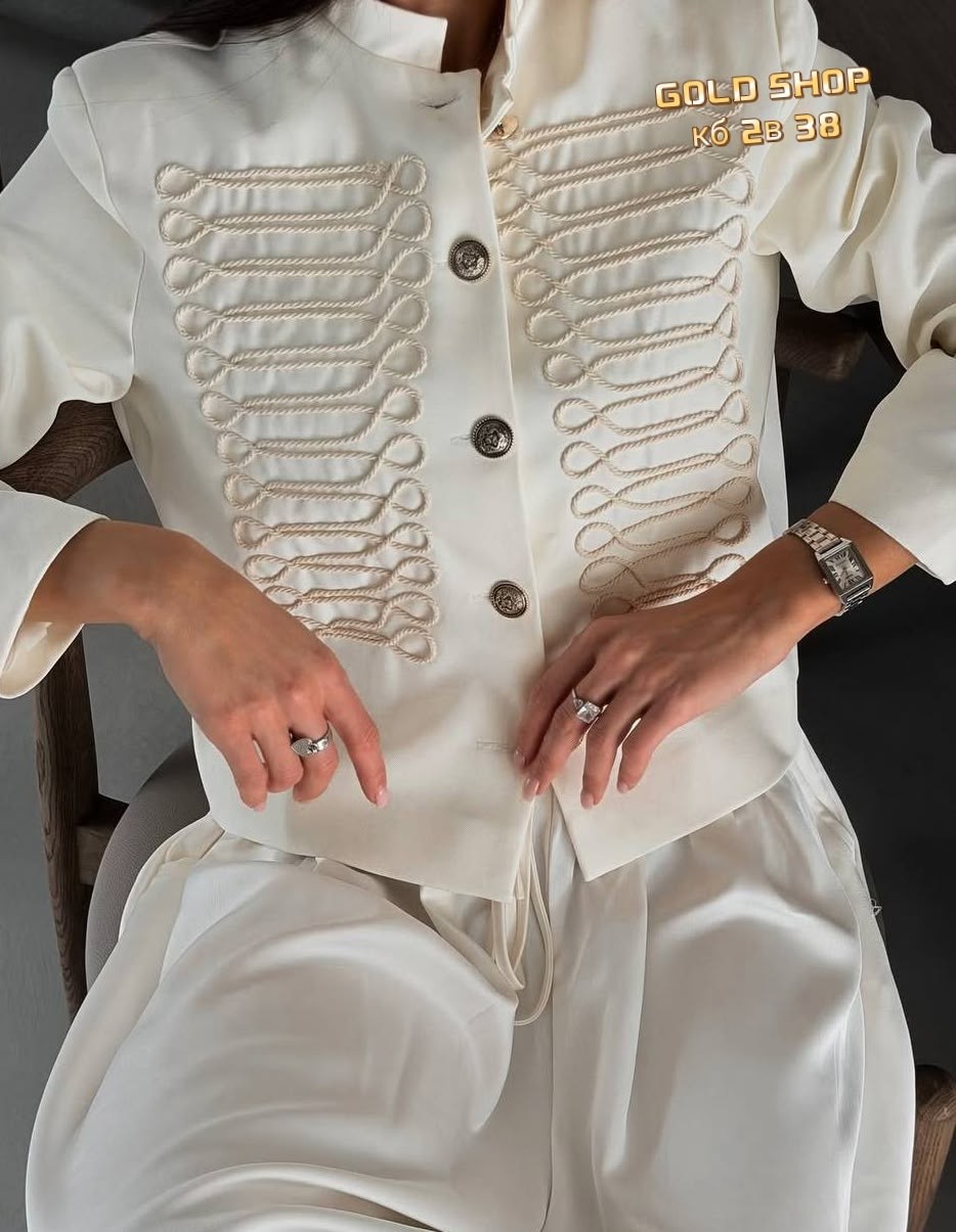 женский пиджак в гусарском стиле,жакет гусарский,гусарский пиджак женский,жакет гусарский женский,жакеты