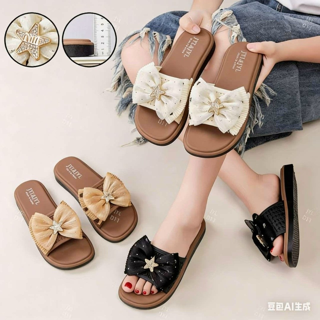 ,шлепанцы женские,модные шлепанцы,модные сандалии,сандалии женские