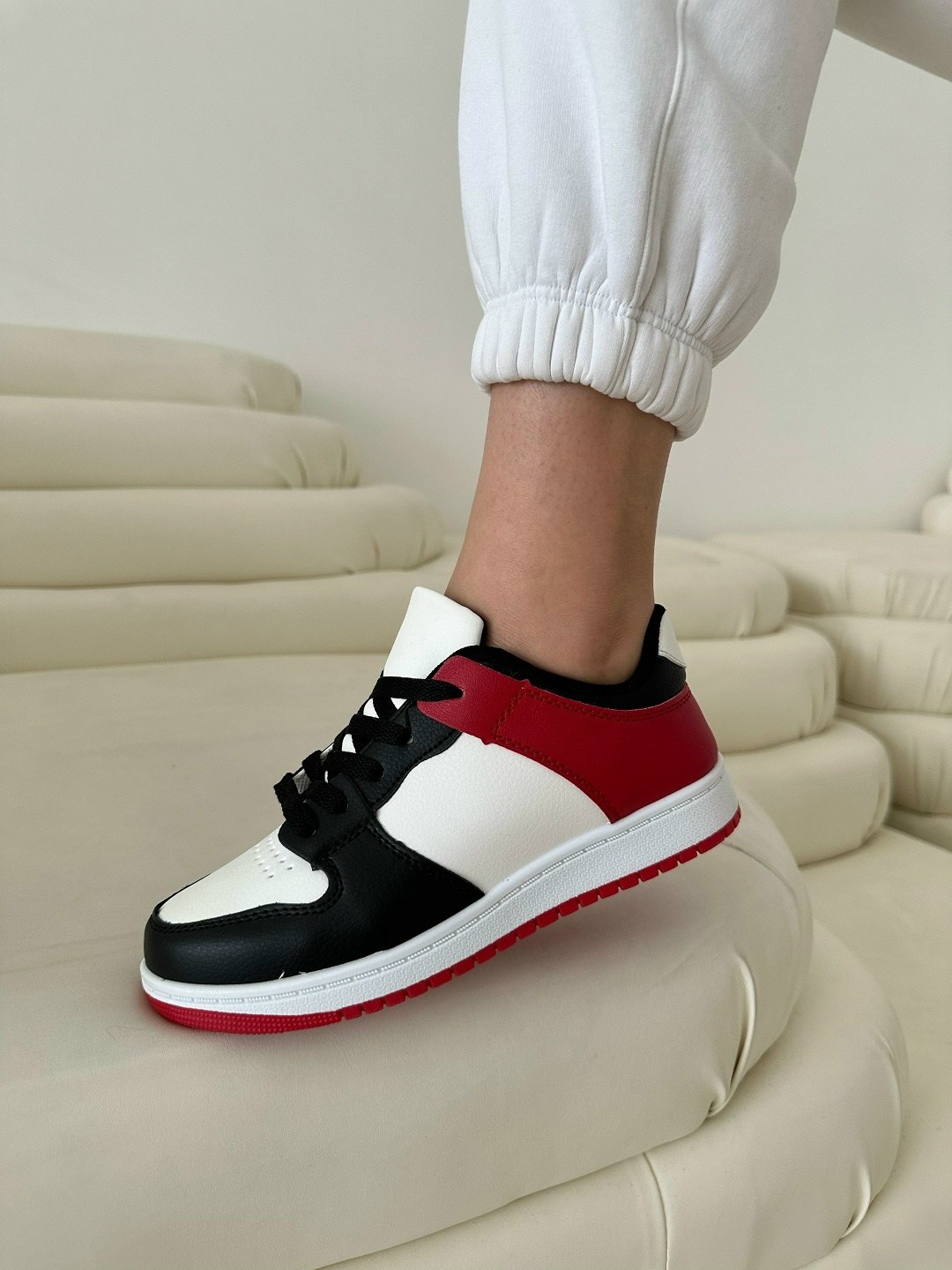 ,женские кроссовки,женская ,кроссовки кеды женский,спортивная