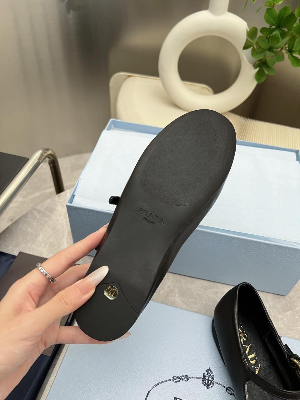 ,туфли prada,женские туфли,кожаные балетки,женская