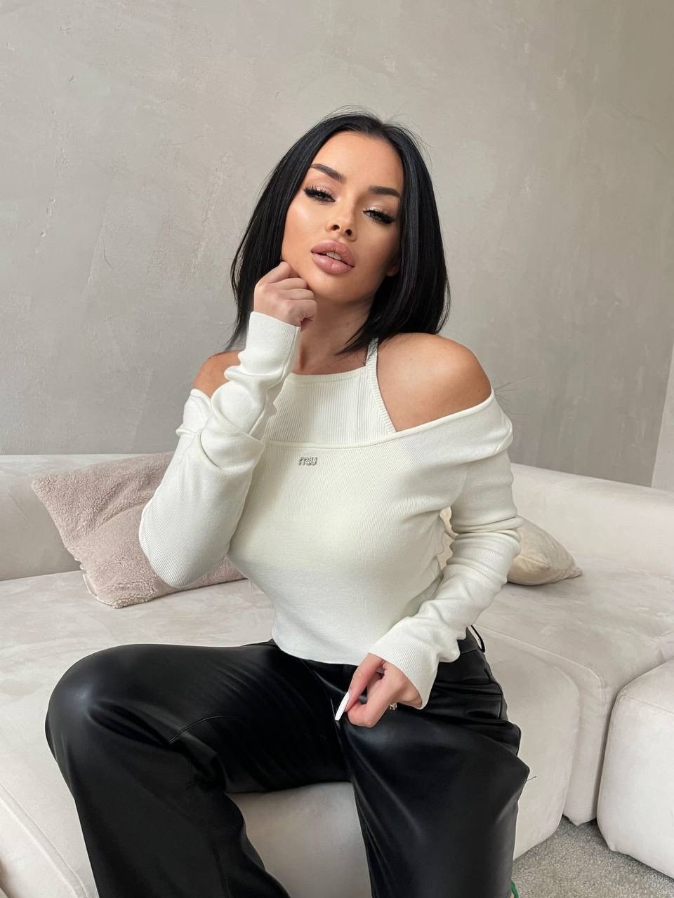 женская кофта,кофта,кофта с вырезом,кофточка,кофта лапша