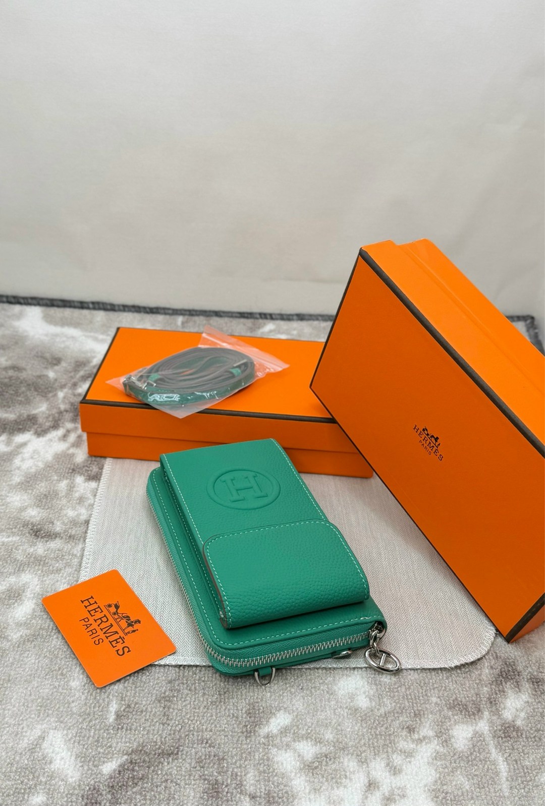 кошелек hermes,кошелек гермес женский,hermes сумка для телефона кошелек клатч,hermes сумка для телефона из натуральной кожи 10х18 см,кошелек эрмес оранжевый