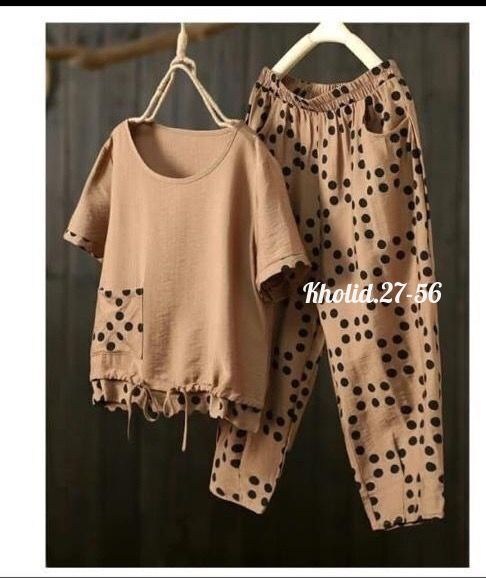 блузка в горошек,блузка модная,блузка с круглым вырезом,летние женские костюмы