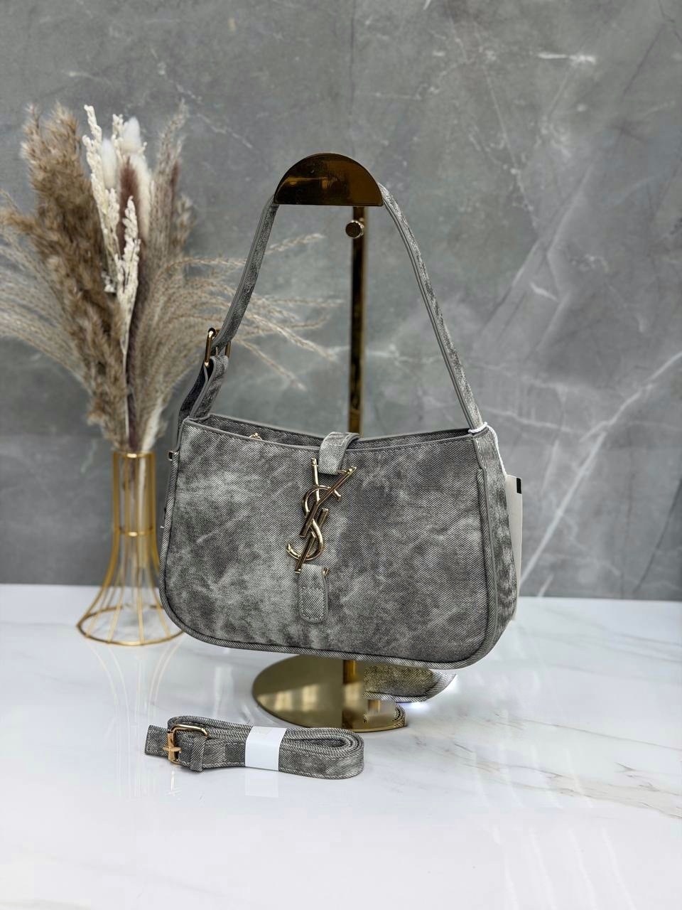 замшевая сумка ysl,сумка женская yves saint laurent,брендовые сумочки,женская сумка,замшевая сумка yves saint laurent 29x18 см