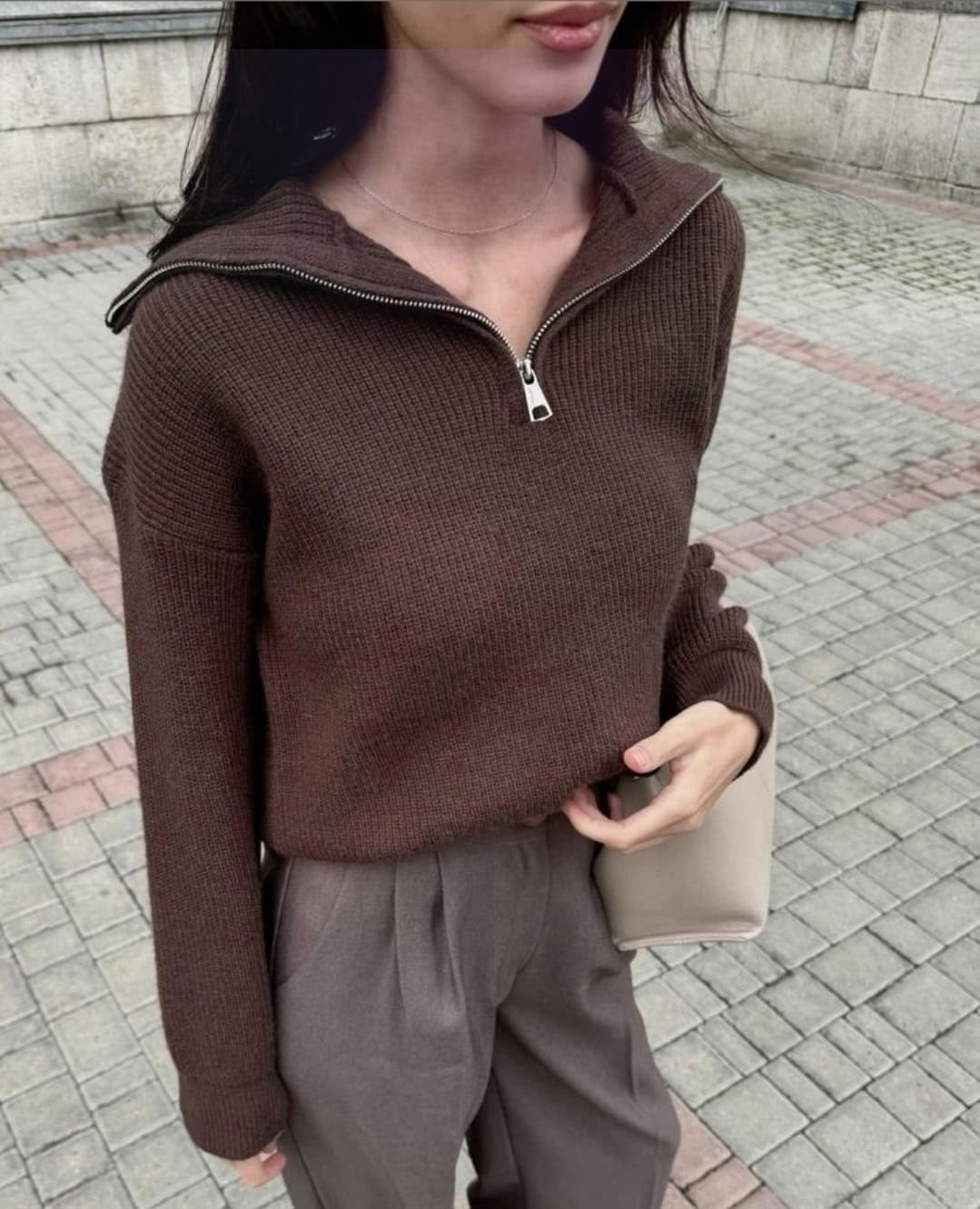 свитер с горлом на молнии оверсайз kk fashion,свитер поло оверсайз на молнии kaiser shop,свитер вязаный оверсайз с горлом на молнии mycloz 266144321,модные свитера,свитер y2k оверсайз с горлом на молн