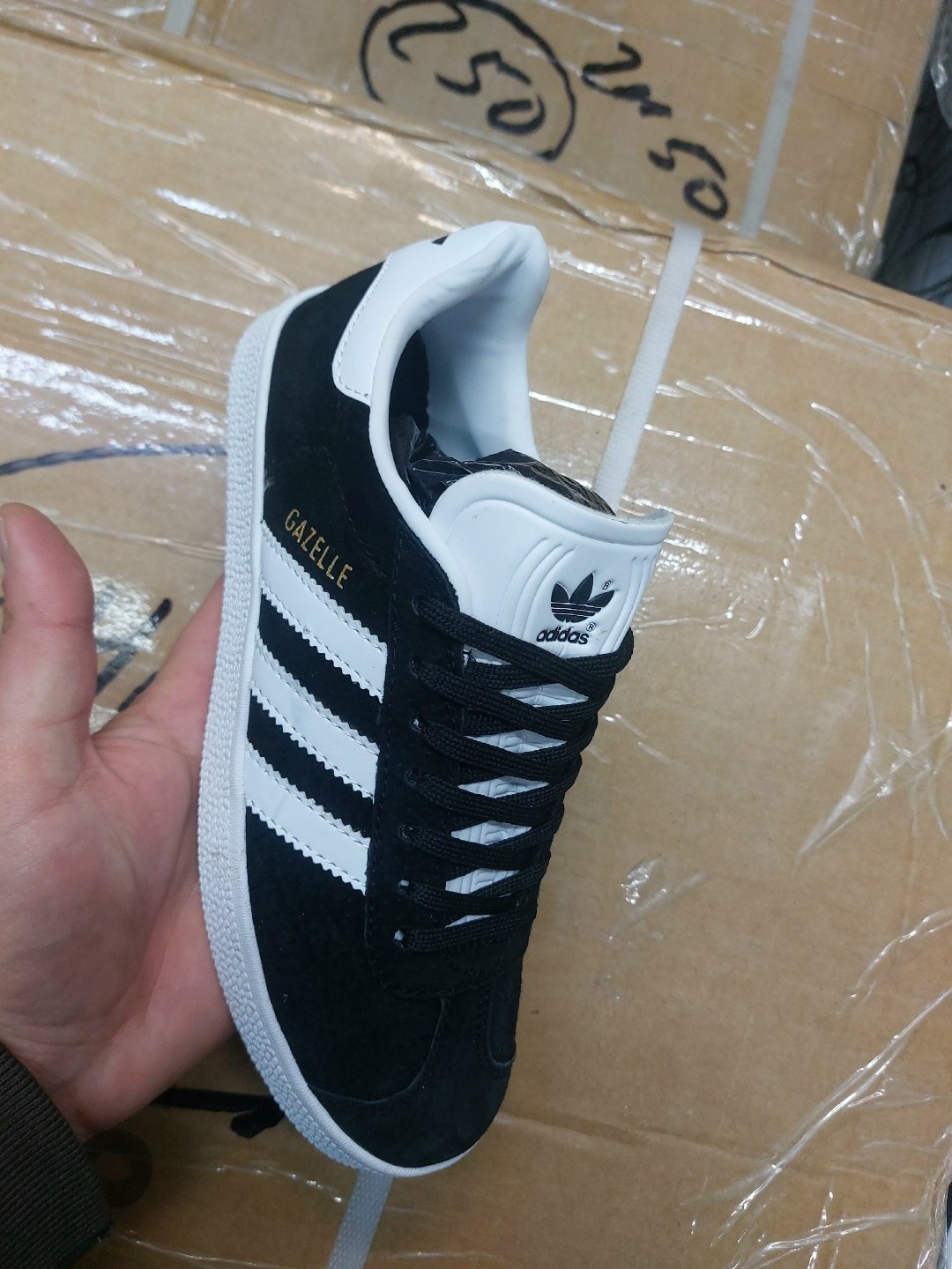 кроссовки adidas originals handball spezial,adidas moscow кроссовки spezial,adidas spezial moscow zil,adidas кроссовки handball spezial,кроссовки adidas spezial