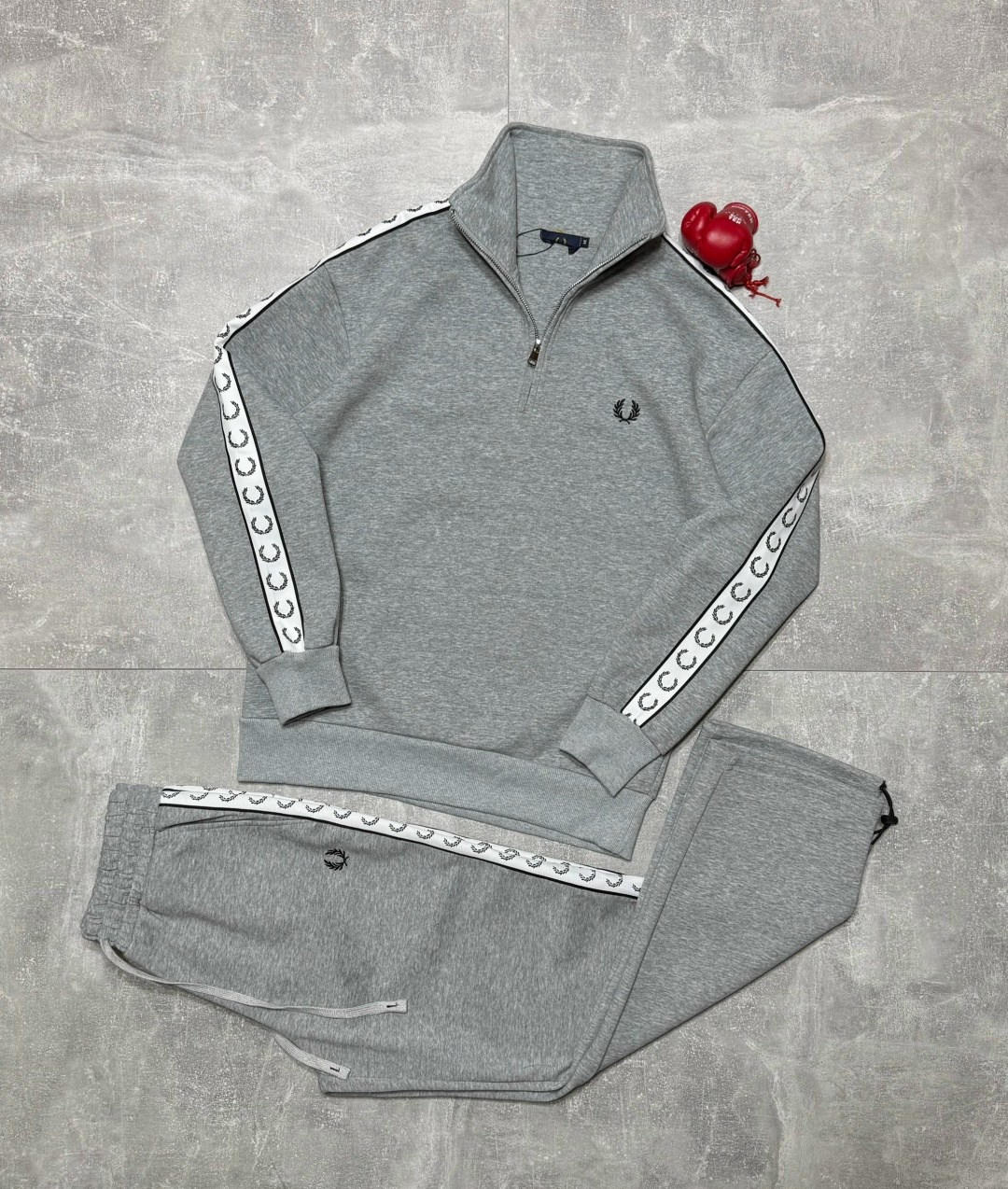 спортивный костюм fred perry,спортивные костюм,мужской спортивный костюм,спортивный костюм stefano ricci,спортивные костюмы для мужчин