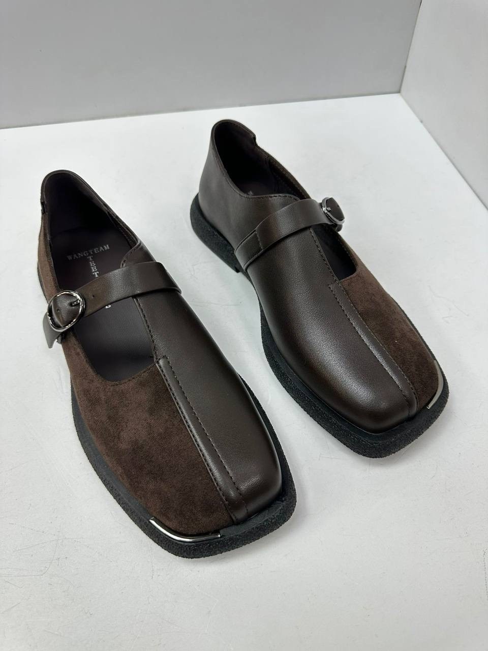 ,женская ,модные лоферы,обуви,модная