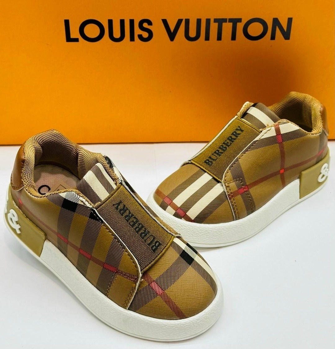 ,кроссовки burberry,кеды burberry,барбери детская ,брендовая