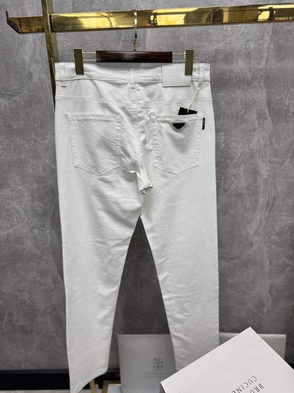 белые джинсы,мужские джинсы,белые мужские джинсы,брюки джинсы,джинсы повседневные