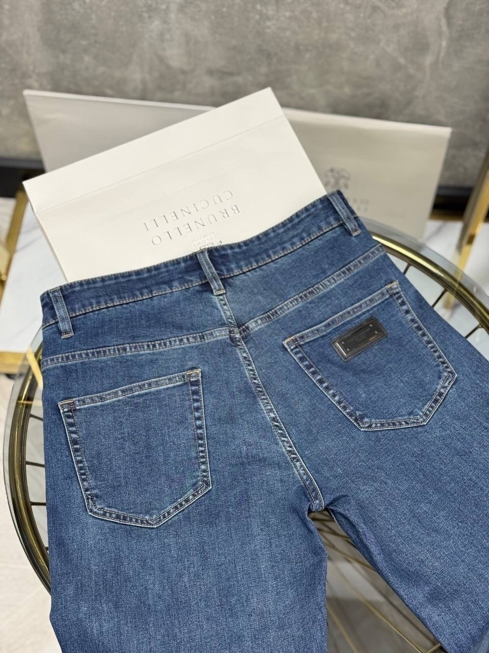 джинсы,женские джинсы,стильные джинсы,мужские джинсы,одежда джинсы