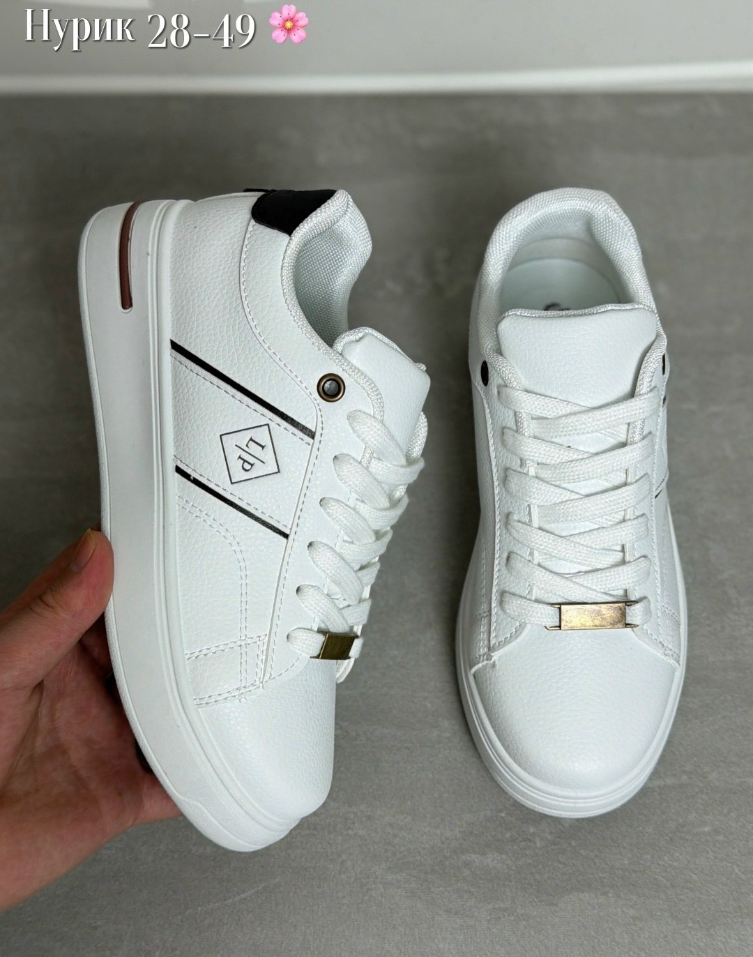 ,черные кроссовки,повседневные кроссовки,женские кроссовки,женские повседневные кроссовки