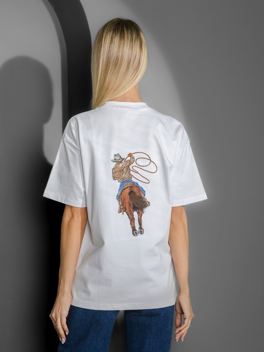 женская футболка,футболки женская оверсайз,белая футболка оверсайз,футболка,белая женская футболка