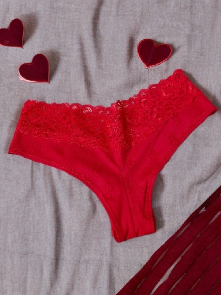 кружевные стринги,женские кружевные стринги,трусики женские кружевные,трусы женские кружевное,женское нижнее белье стринги
