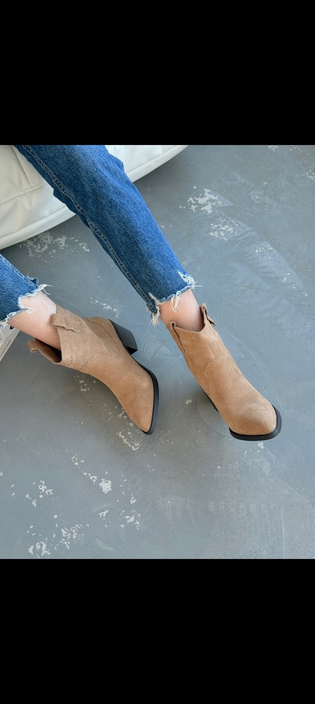 зимние классические женские ботинки челси из коровьей замши с острым носком на танкетке,казаки бежевые замшевые эконика,,замшевые ботинки,ботильоны замшевые