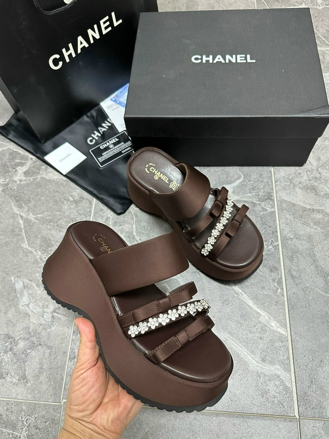 сандалии chanel,босоножки chanel,босоножки шанель на липучках,сандалии шанель,босоножки шанель