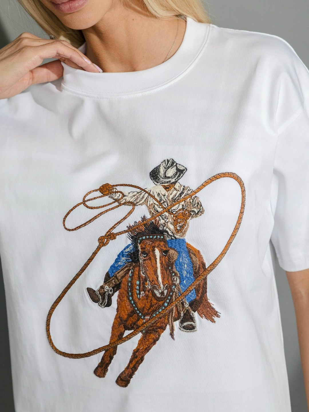 женская футболка,футболки женская оверсайз,белая футболка оверсайз,футболка,белая женская футболка