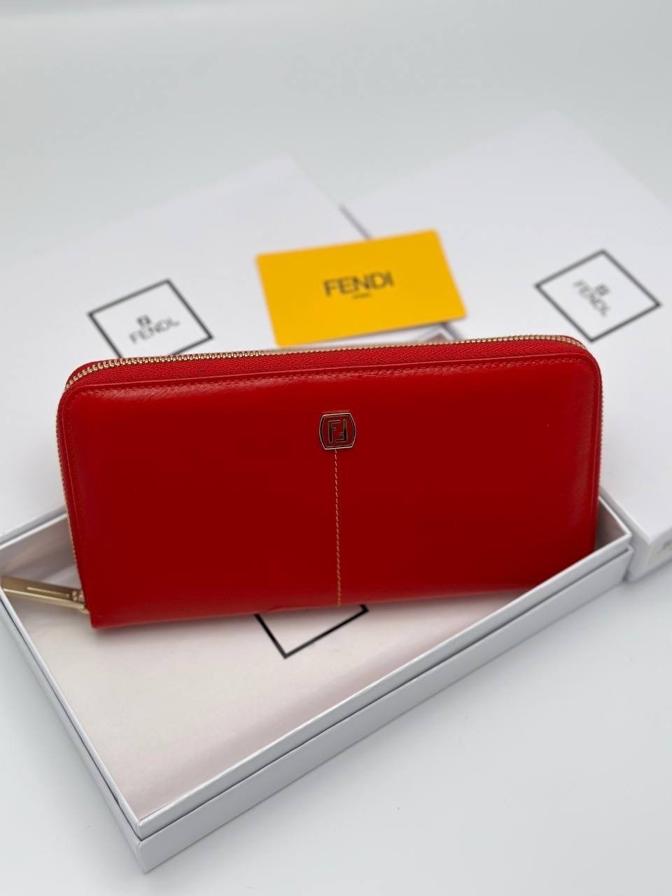 fendi женский кошелек,брендовый кошелек fendi,кошелек fendi,кошелек женский натуральная кожа кошелек,кошелек фенди женский