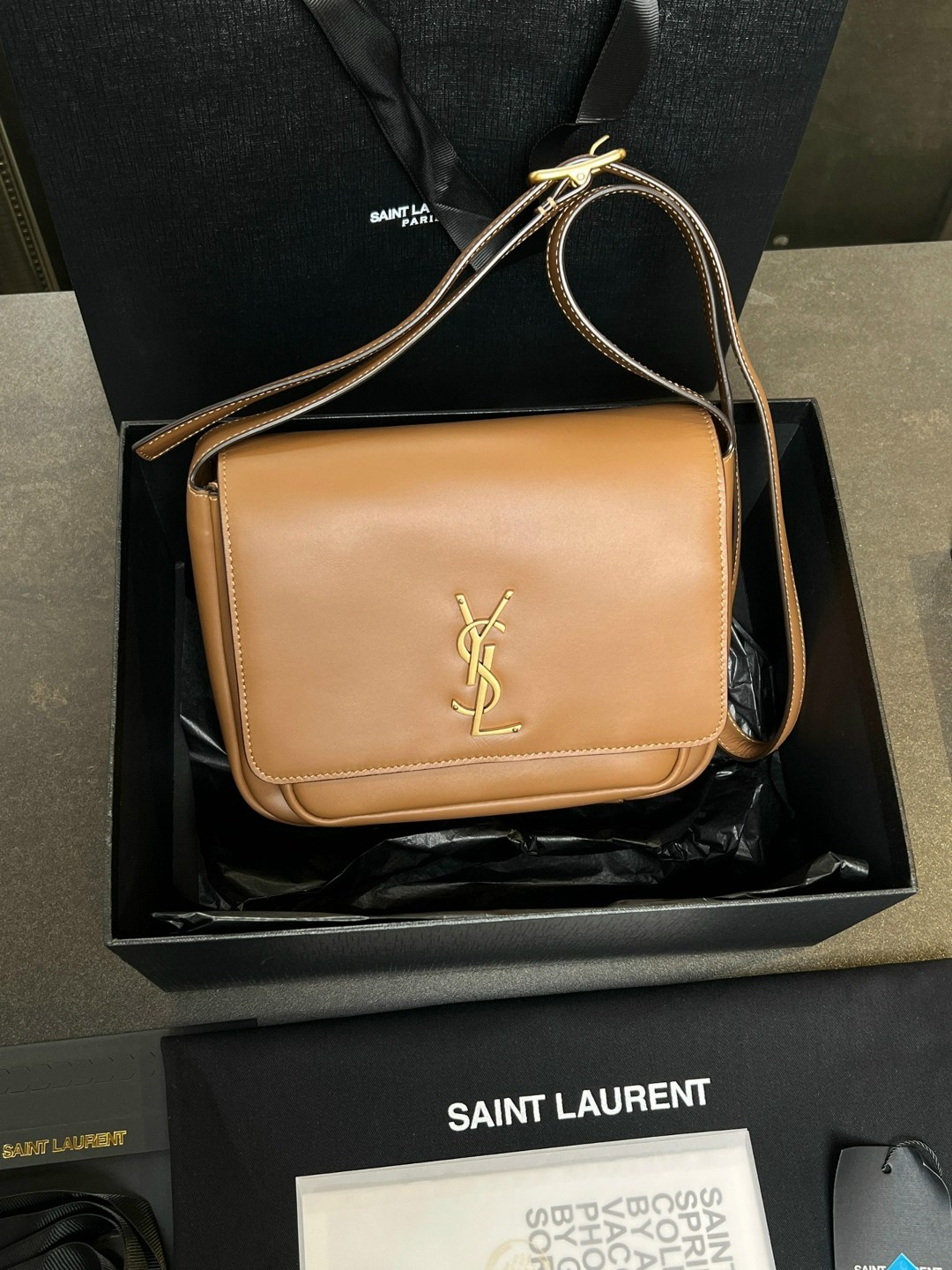 yves saint laurent сумка,yves saint laurent сумка на плечо,сумка saint laurent,saint laurent сумка на плечо,сумка модная